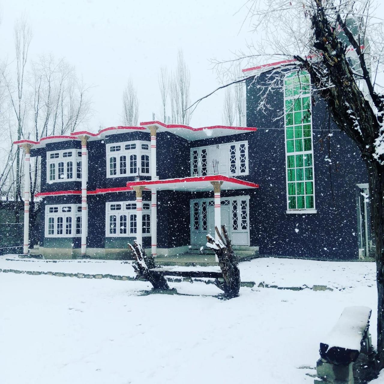 Skardu One Resort And Guest House Exterior foto